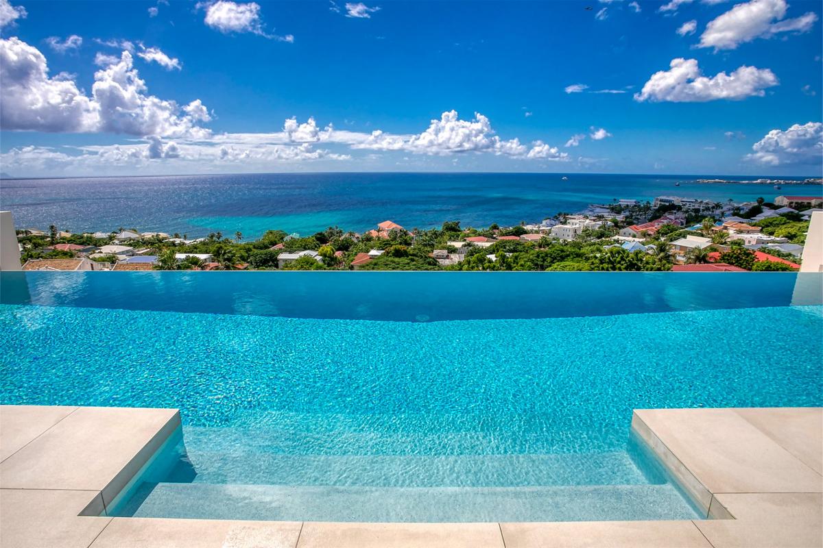 7 bedrooms luxury villa rental St Martin - Pool entry